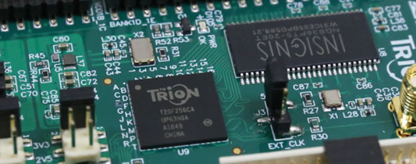 エフィニックス社